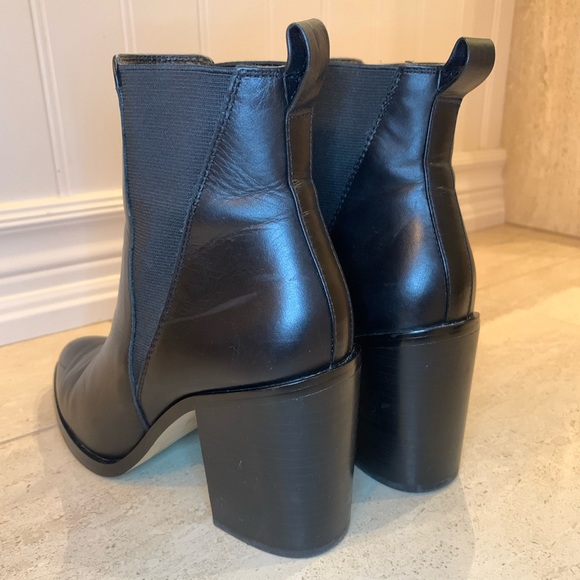 Jonak Paris - black leather heeled ankle boots - Picture 6 of 15